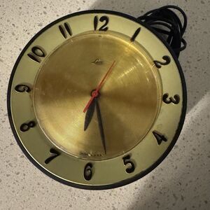 Vintage Lux Electric wall clock Electric 7"